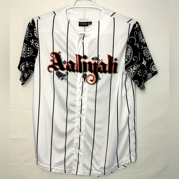 Aaliyah Tops - NWOT Unisex Aaliyah Princess of R&B White & Black Short Sleeve Jersey Small